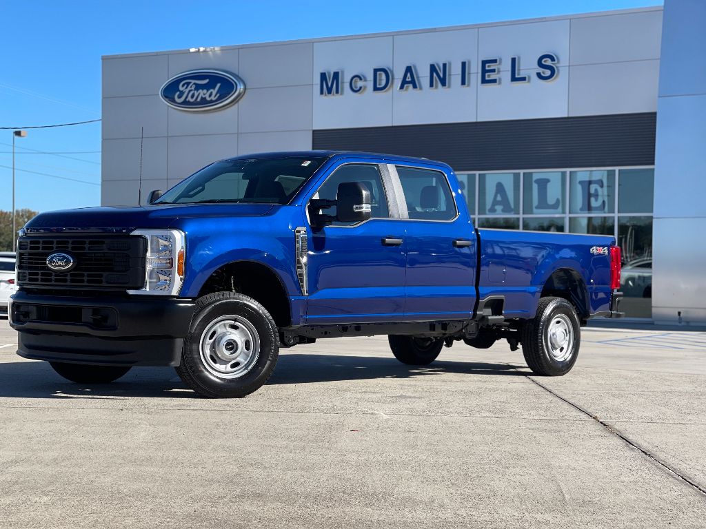 2026 Ford F-250 Super Duty XL's photo