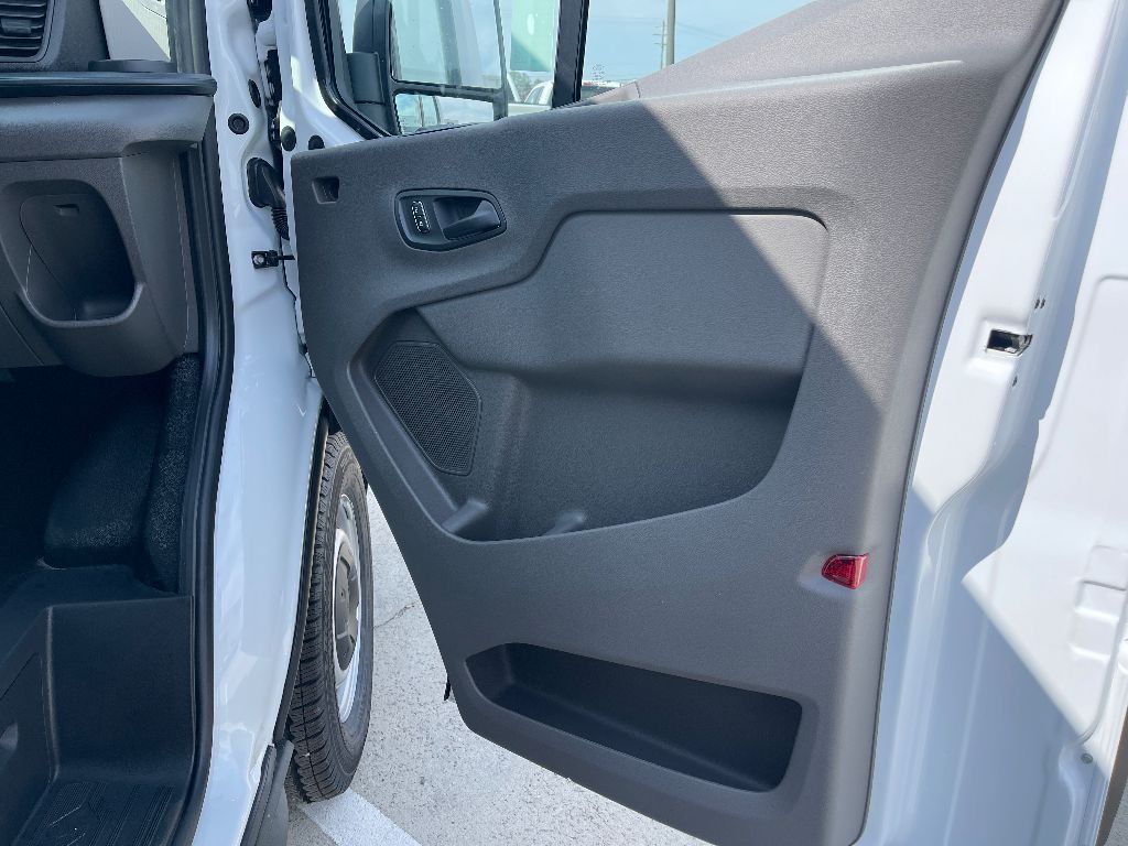 2025 Ford Transit Van Base - Photo 30