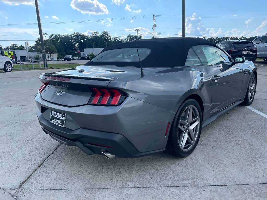 2025 Ford Mustang GT Premium Convertible - Photo 9