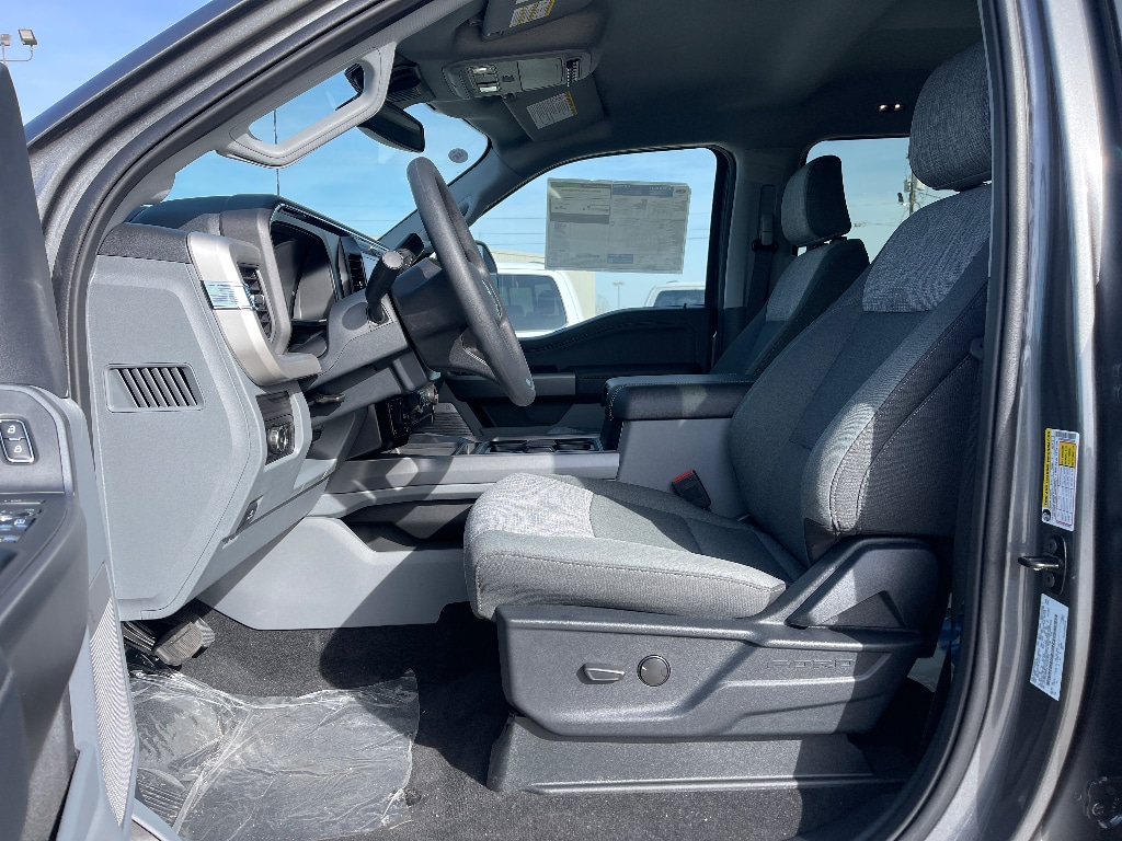 2026 Ford F-350 Super Duty XLT - Photo 15