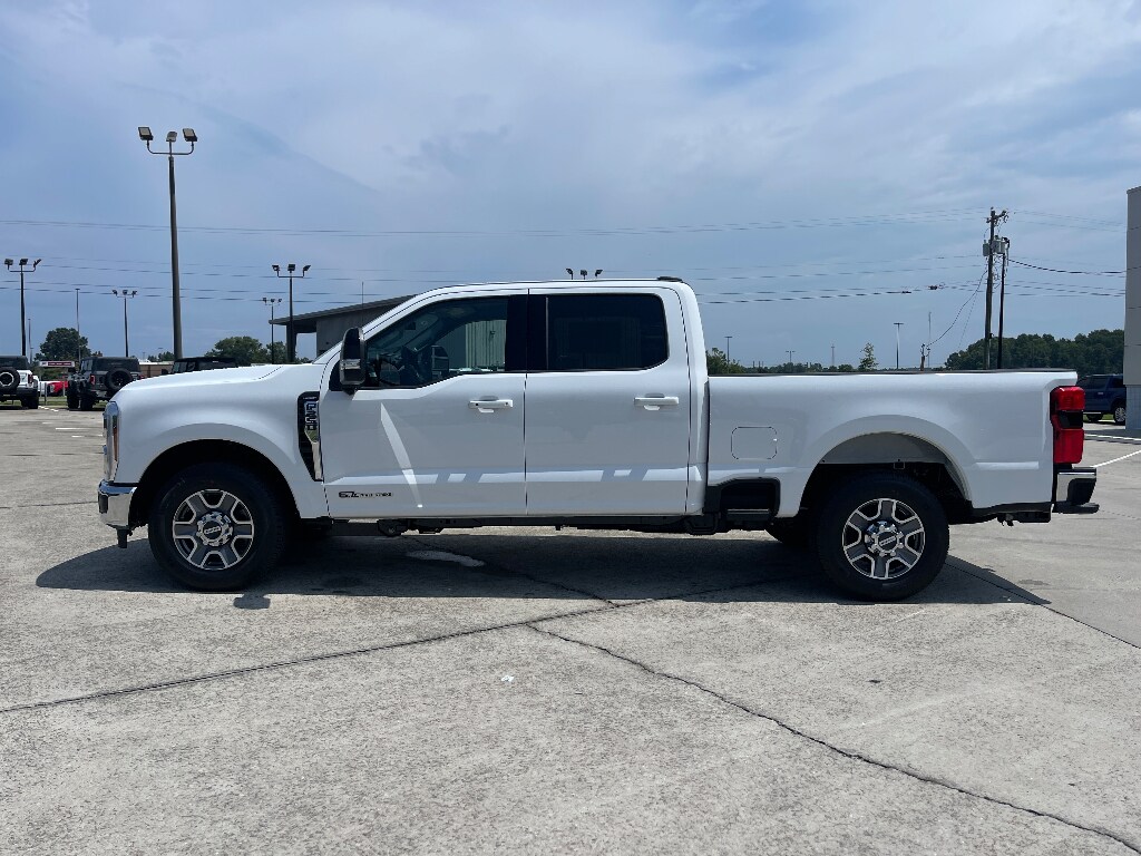 New 2026 Ford F-250 Lariat Truck Crew Cab