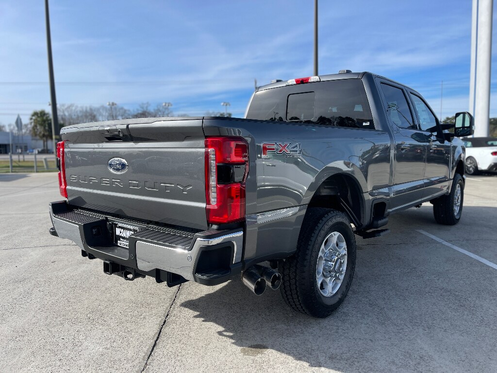 2026 Ford F-350 Super Duty XLT - Photo 10