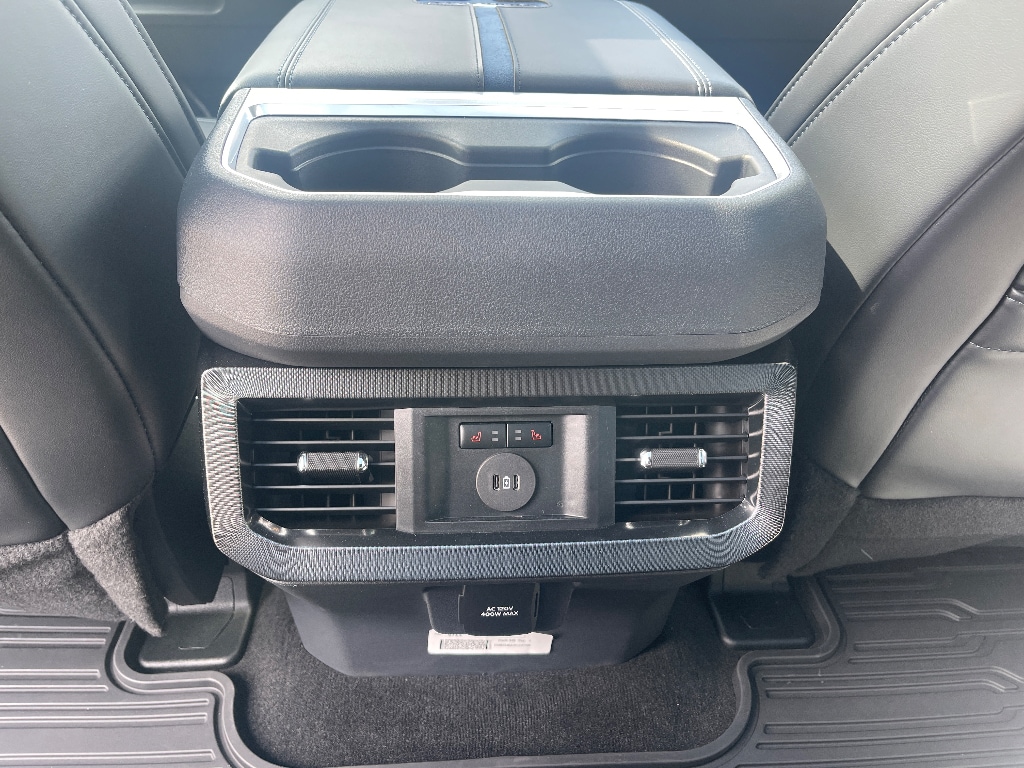 2026 Ford F-250 Super Duty Platinum - Photo 39