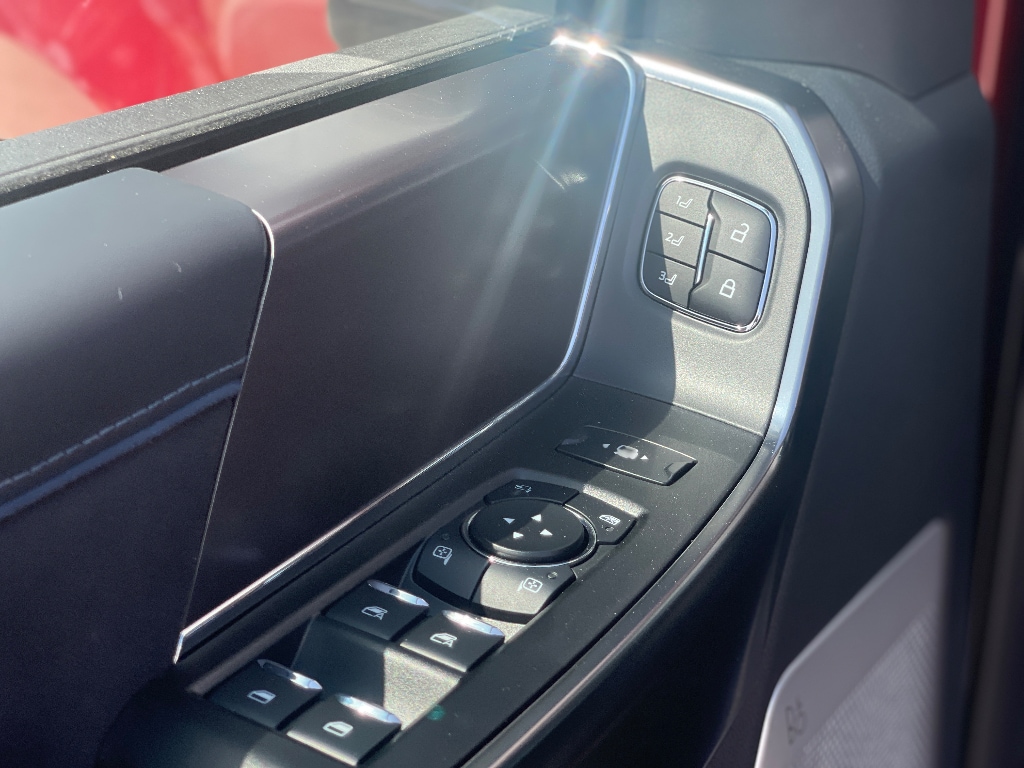 2026 Ford F-250 Super Duty Platinum - Photo 13