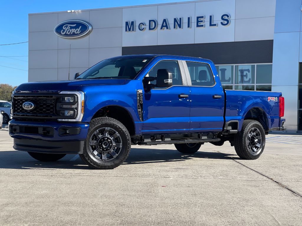 2026 Ford F-250 Super Duty XL's photo