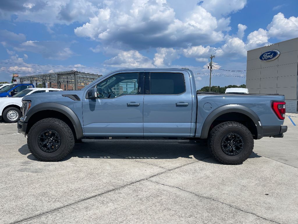 2023 Ford F-150 Raptor photo 3