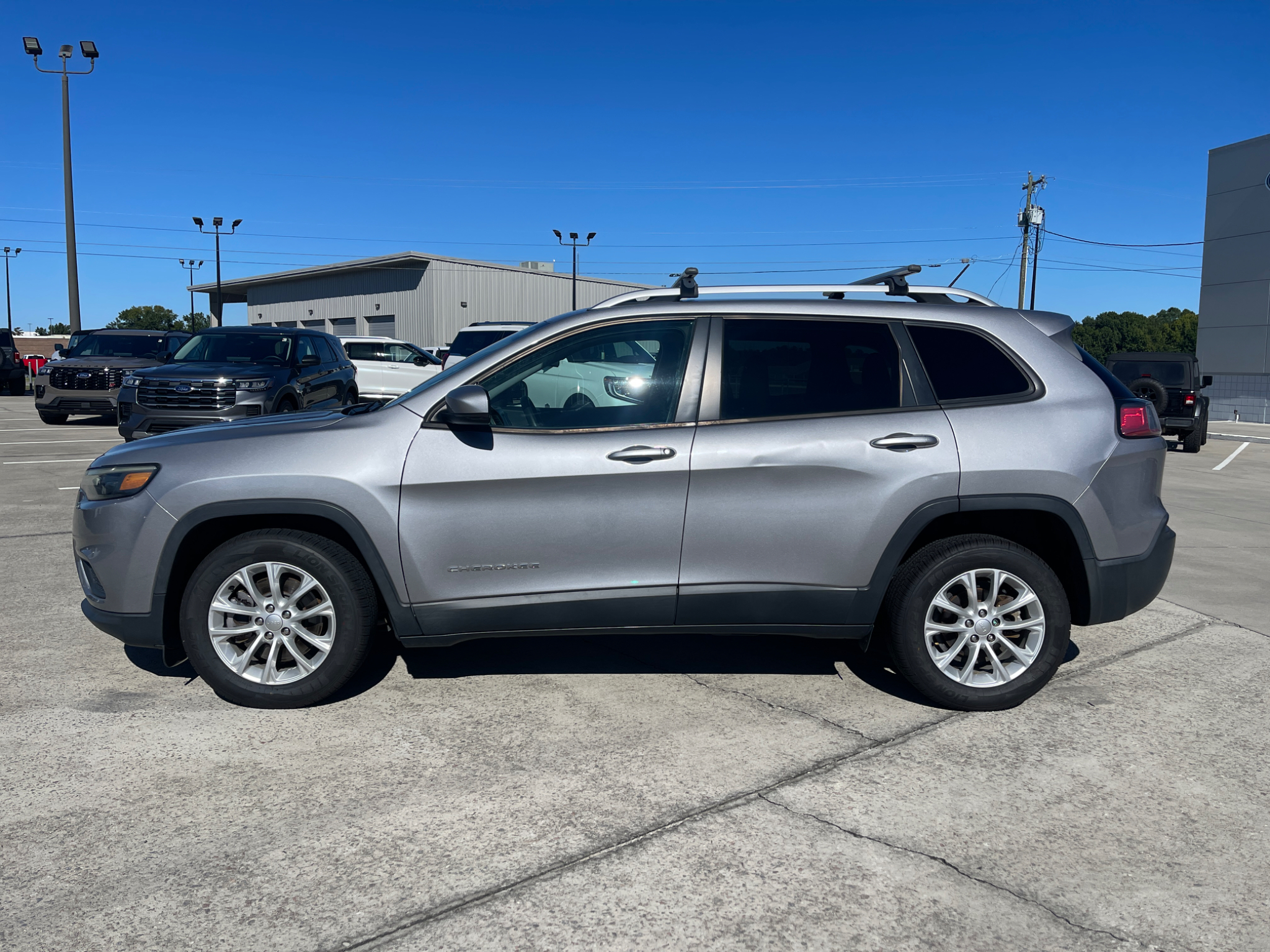 Used 2020 Jeep Cherokee Latitude SUV