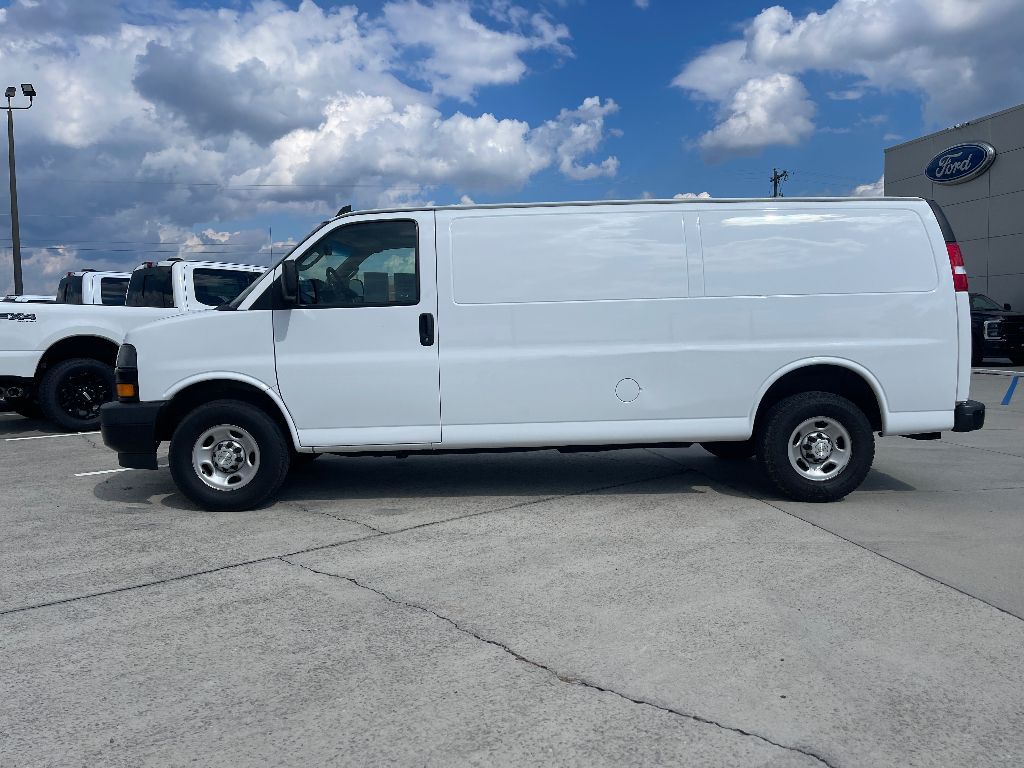 2021 Chevrolet Express 2500 Work Van Cargo photo 3