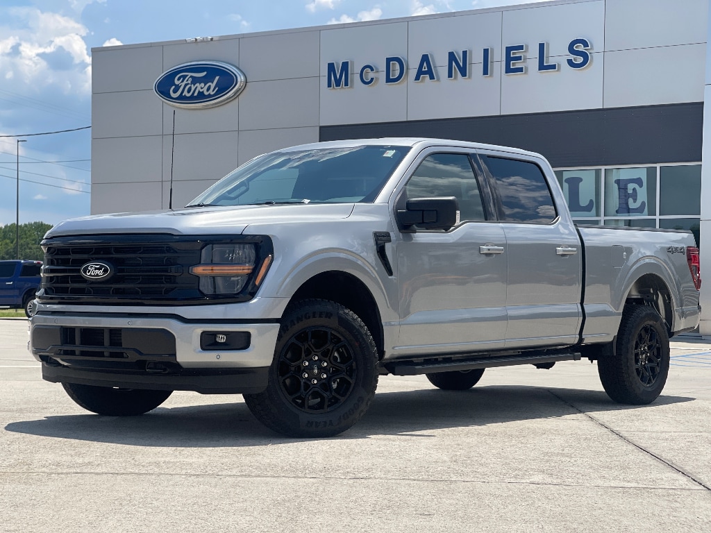 New 2026 Ford F-150 XLT Truck SuperCrew Cab