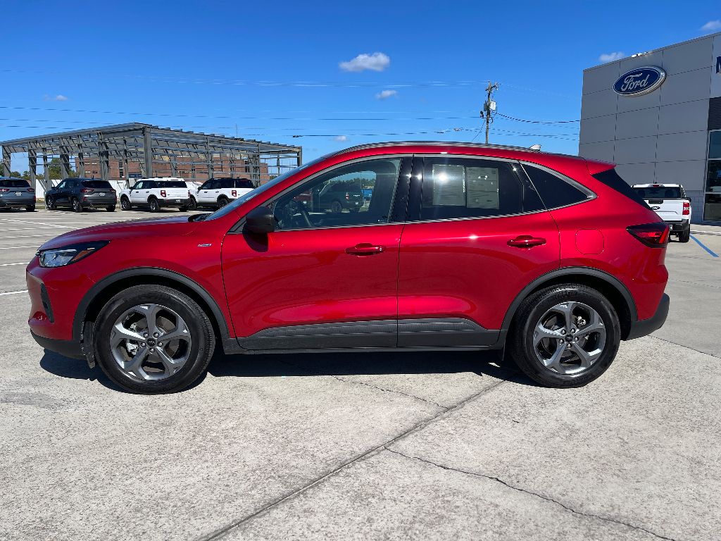 2025 Ford Escape ST-Line photo 3