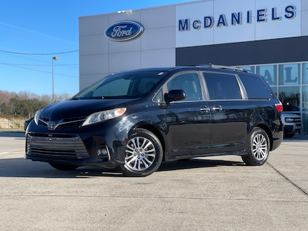 2019 Toyota Sienna XLE 8 Passenger Van