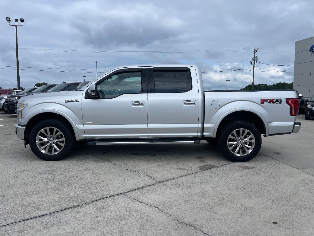 2017 Ford F-150 Lariat photo 2
