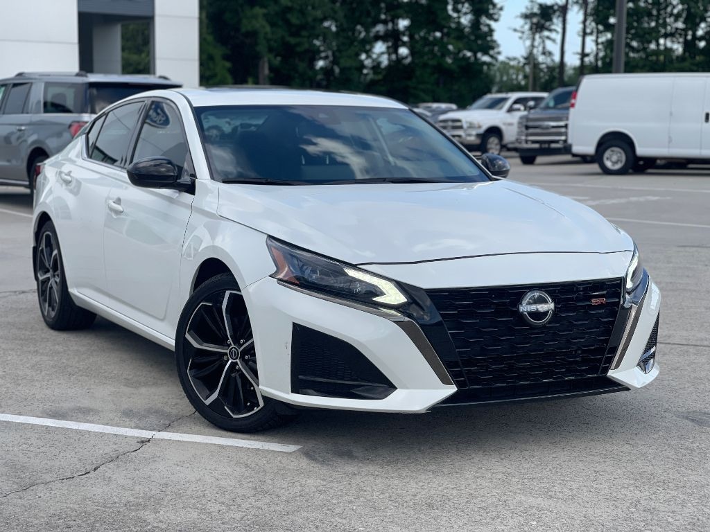 Used 2024 Nissan Altima 2.5 SR Sedan