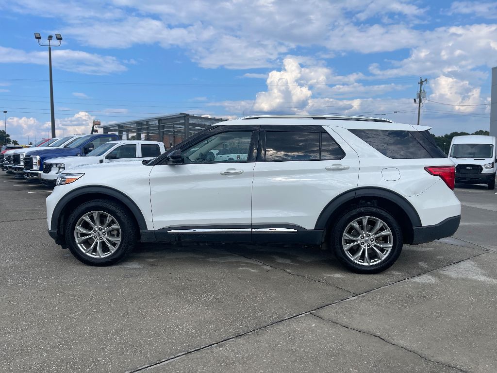 2020 Ford Explorer Limited photo 2