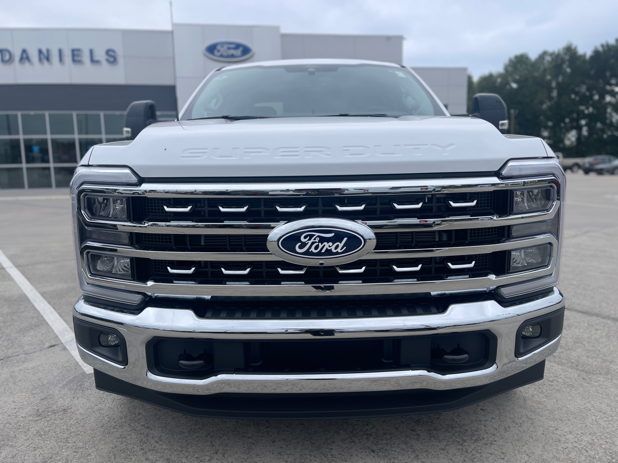 New 2027 Ford F-350 Lariat Truck Crew Cab