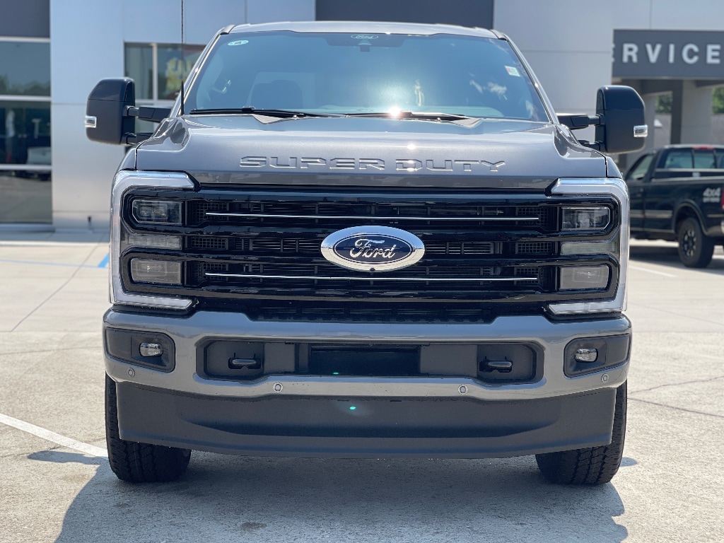 New 2026 Ford F-350 Platinum Truck Crew Cab