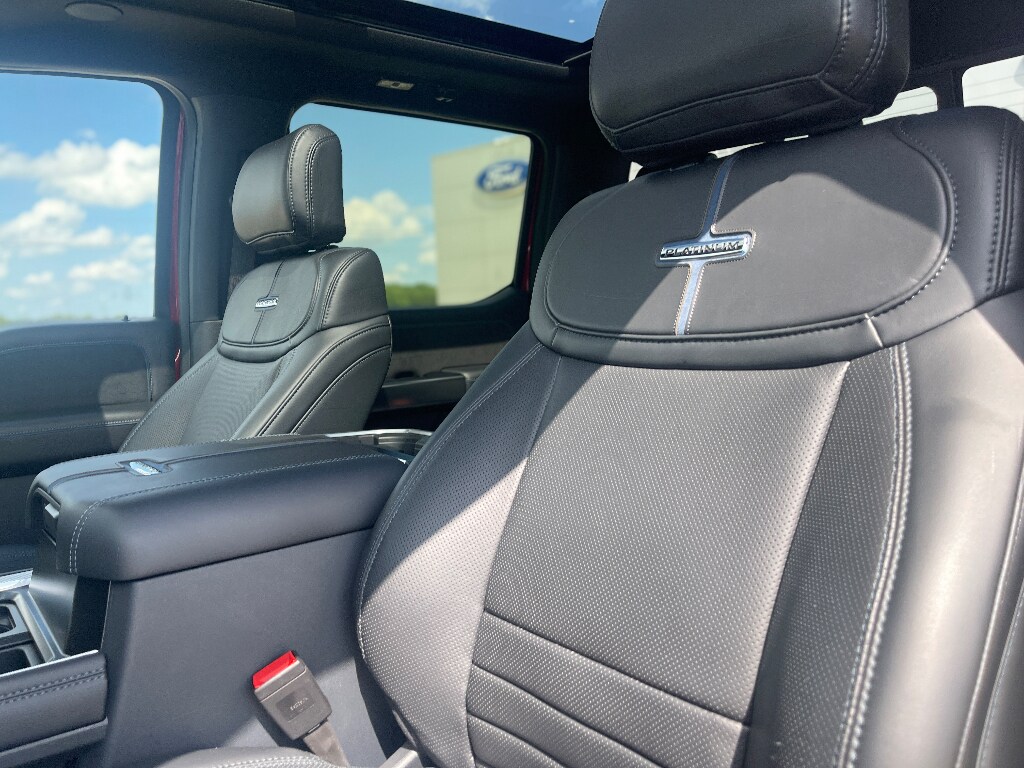 2026 Ford F-250 Super Duty Platinum - Photo 17