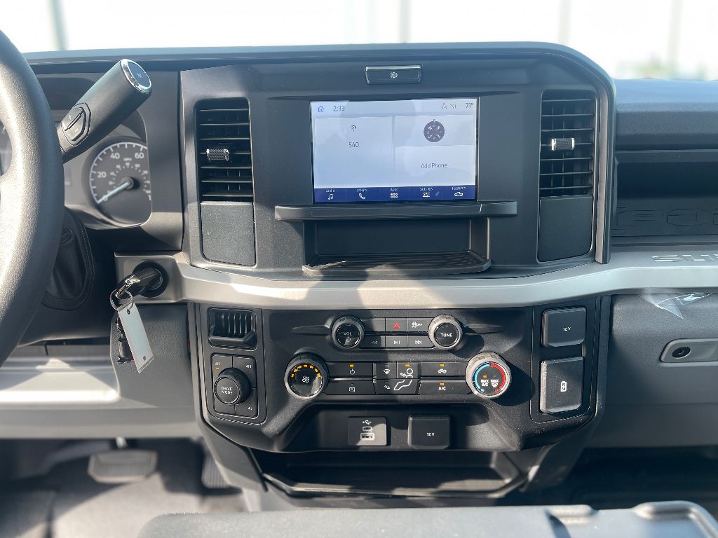 2025 Ford F-350 Super Duty Chassis Cab XL - Photo 24