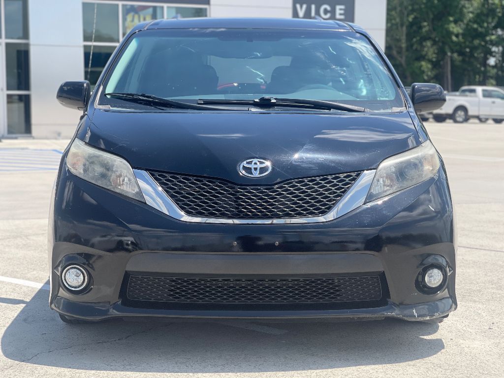 Used 2013 Toyota Sienna SE with VIN 5TDXK3DC5DS301624 for sale in Orangeburg, SC