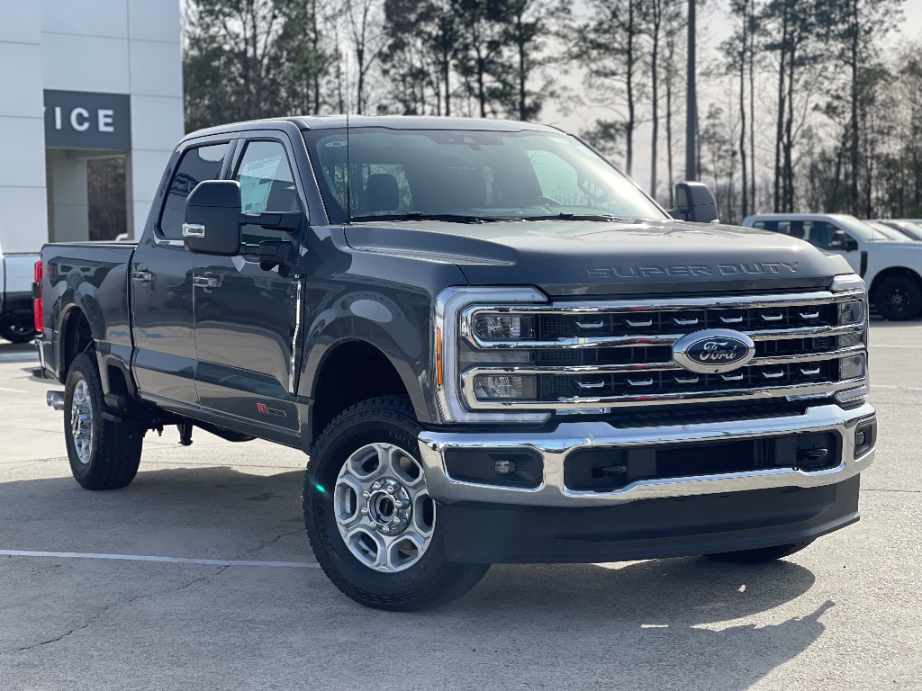 New 2026 Ford F-350 XLT Truck Crew Cab