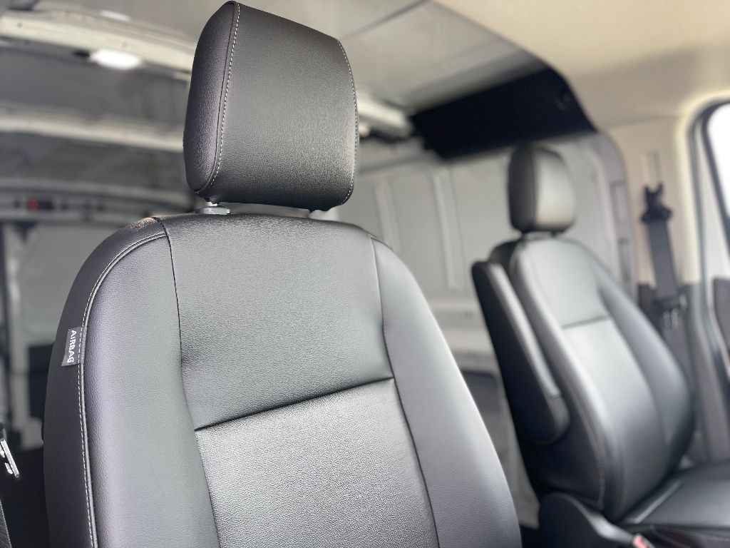 2025 Ford Transit Van Base - Photo 32