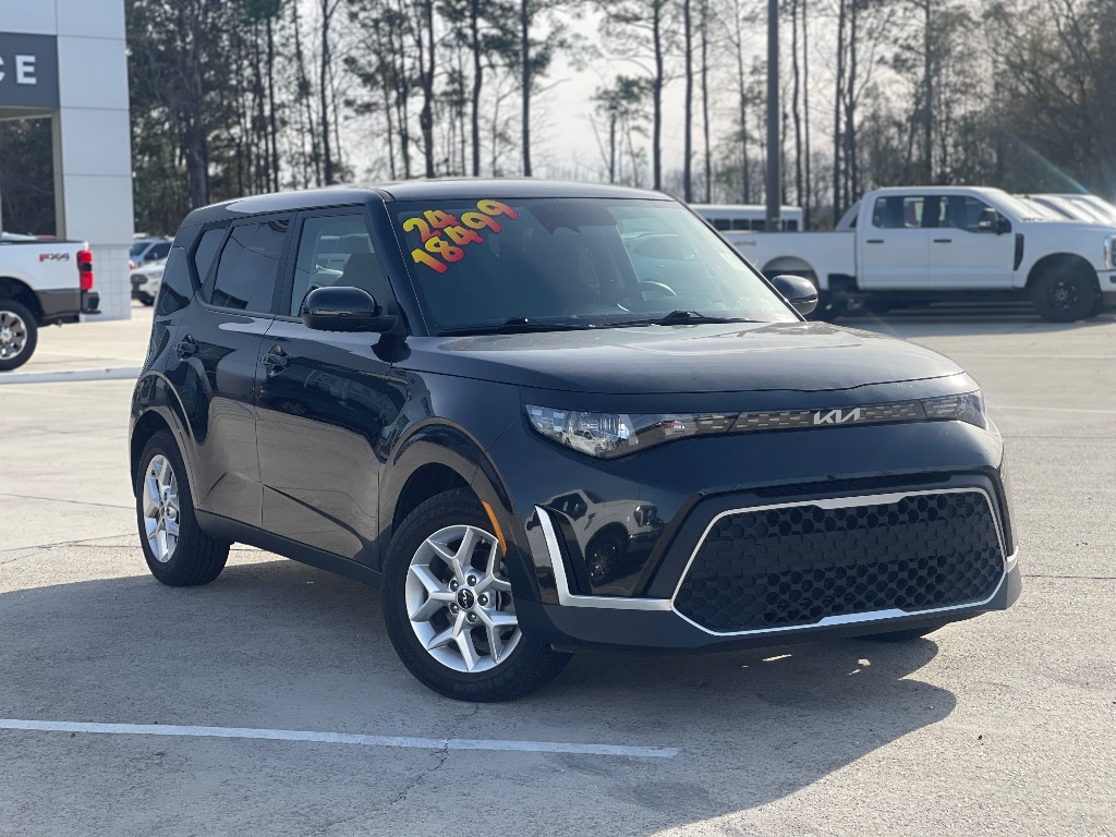 Used 2024 Kia Soul LX Hatchback