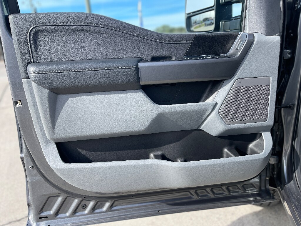 2026 Ford F-350 Super Duty XLT - Photo 12