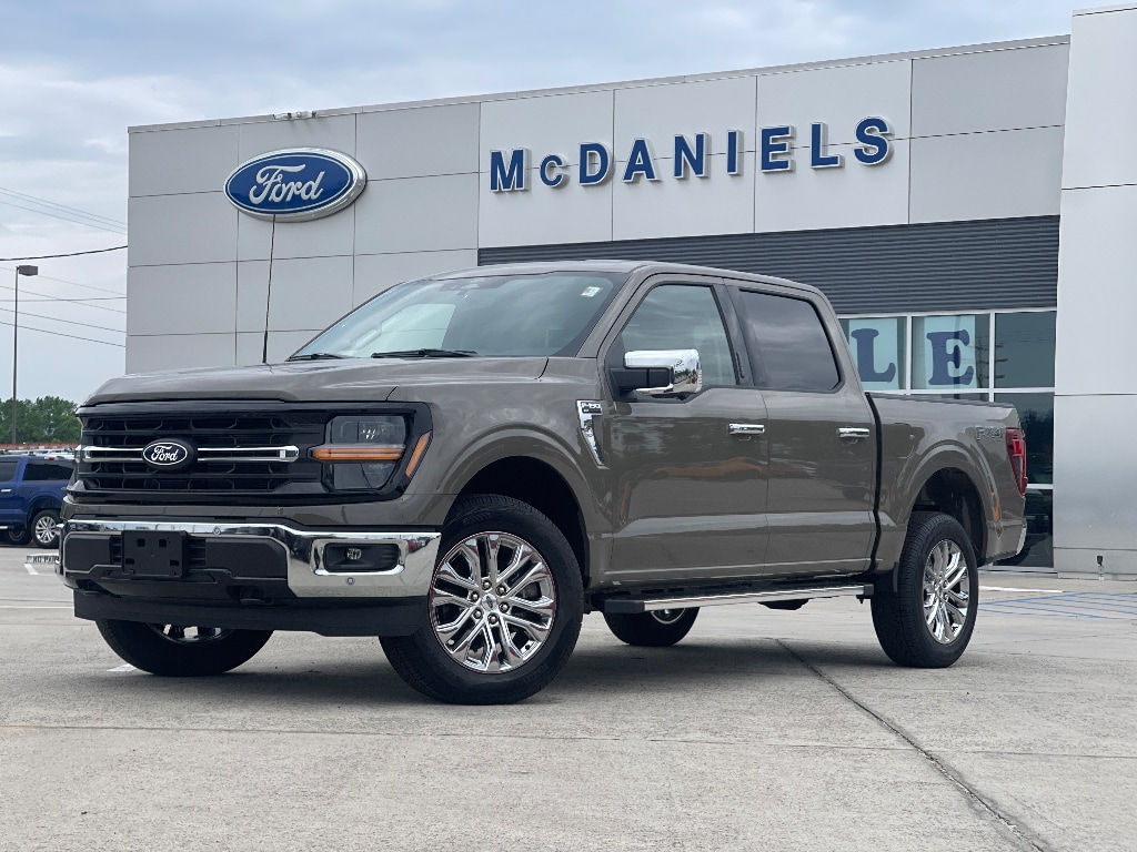 New 2026 Ford F-150 XLT Truck SuperCrew Cab