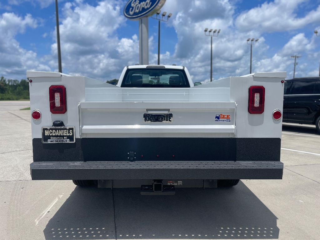 2025 Ford F-350 Super Duty Chassis Cab XL - Photo 10