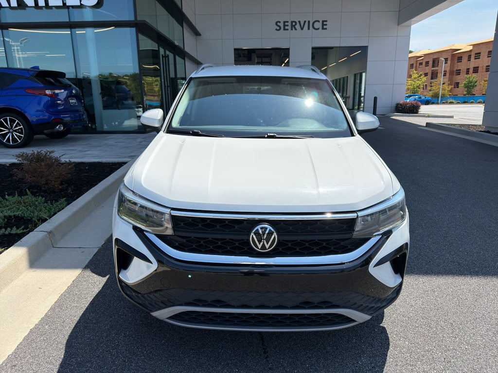 Used 2022 Volkswagen Taos SE with VIN 3VVRX7B20NM036173 for sale in Newnan, GA