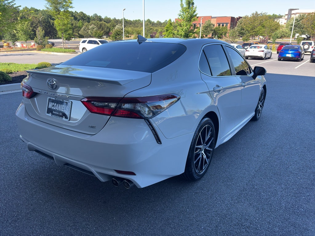 Used 2022 Toyota Camry SE Sedan