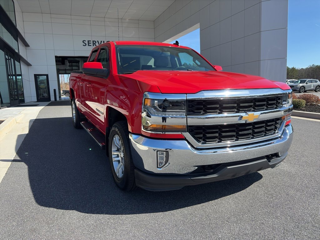Used 2018 Chevrolet Silverado 1500 LT w/1LT Truck Double Cab