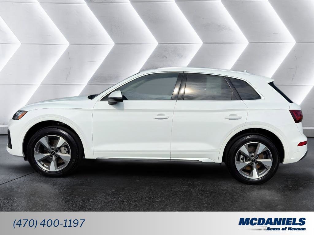 2022 Audi Q5 40 Premium's photo