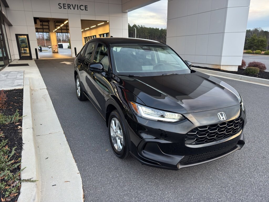 Used 2025 Honda HR-V LX SUV