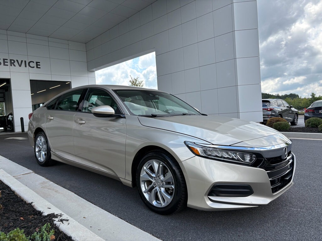 2018 Honda Accord LX photo 3