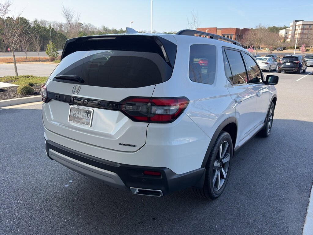 Used 2023 Honda Pilot Touring SUV