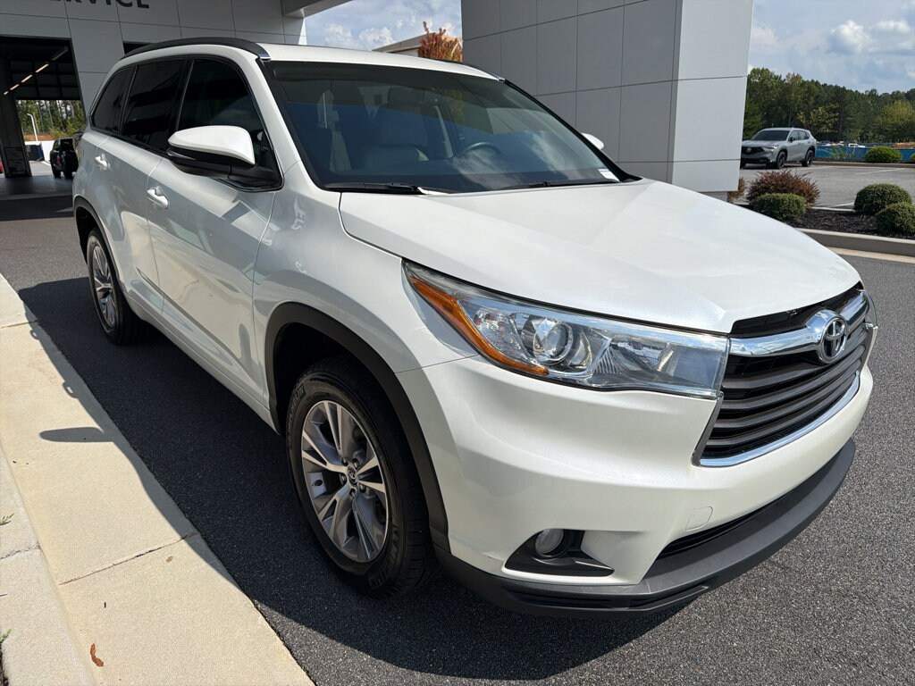 Used 2016 Toyota Highlander XLE V6 SUV
