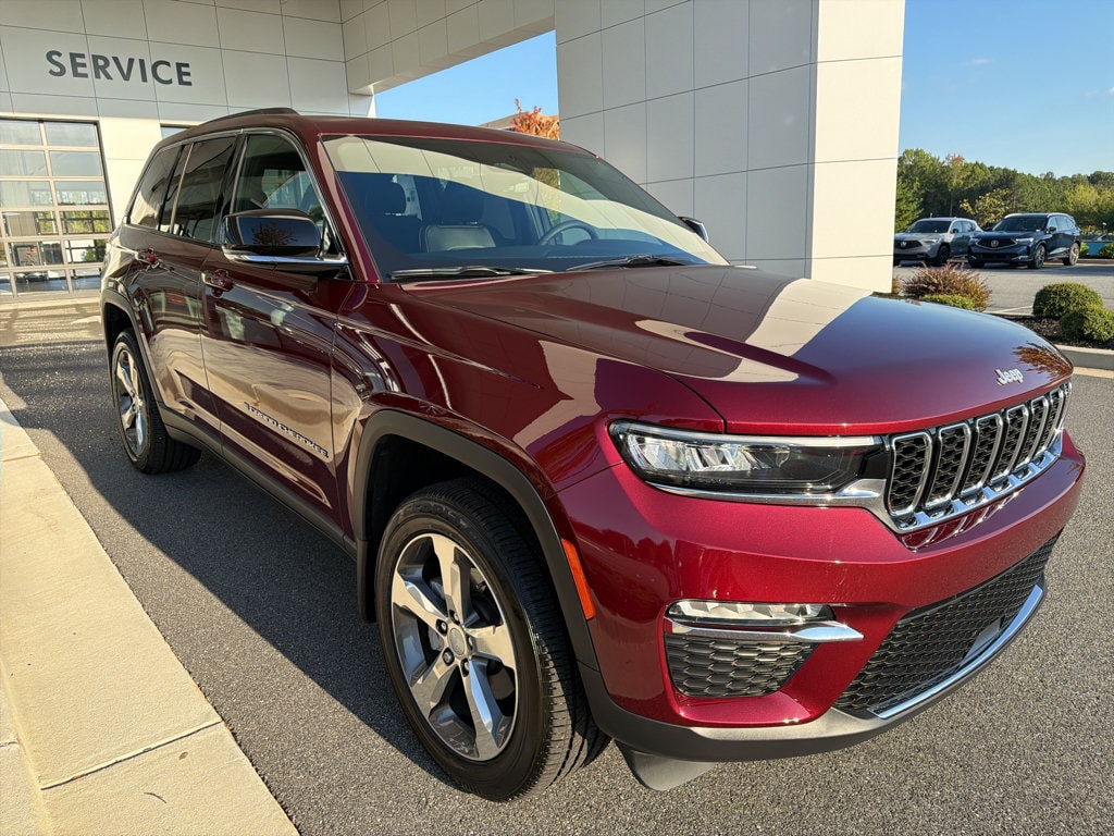 Used 2025 Jeep Grand Cherokee Limited SUV