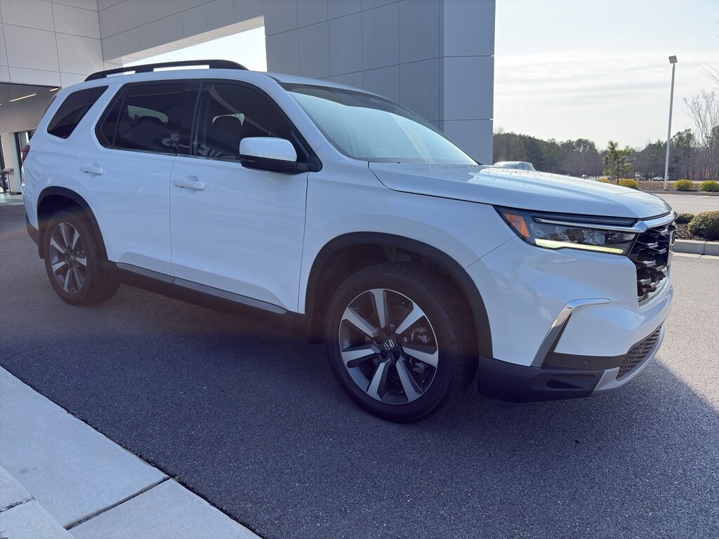 Used 2023 Honda Pilot Touring SUV