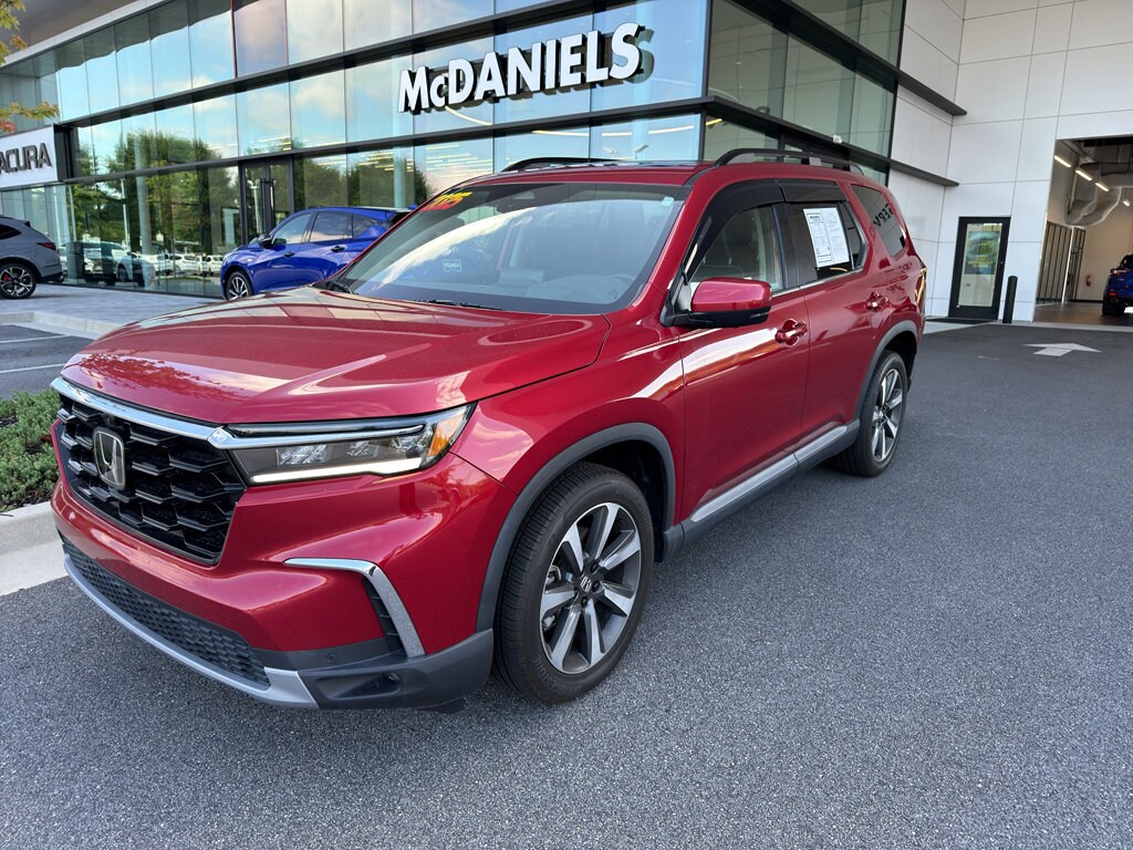 Used 2025 Honda Pilot Elite SUV