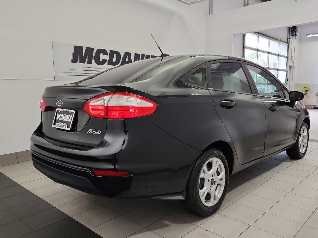 Used 2016 Ford Fiesta SE Sedan