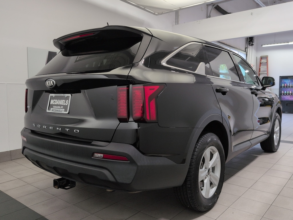 Used 2021 Kia Sorento LX Sport Utility