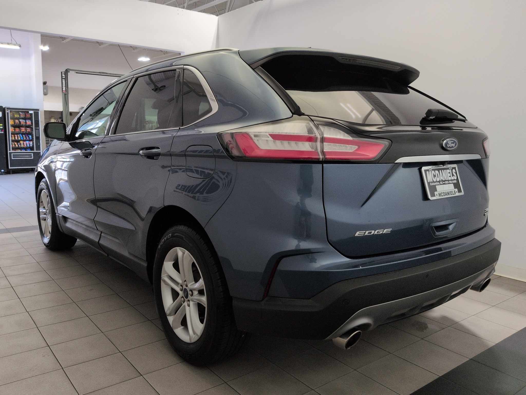 Used 2019 Ford Edge SEL Sport Utility