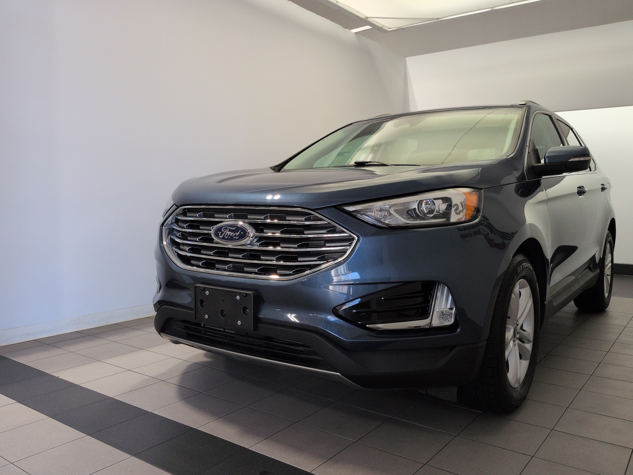 Used 2019 Ford Edge SEL Sport Utility