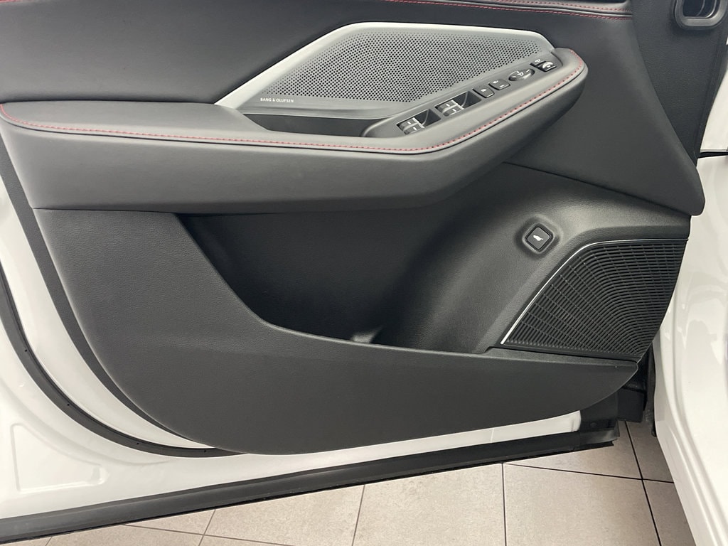 2026 Acura MDX A-Spec Package - Photo 9