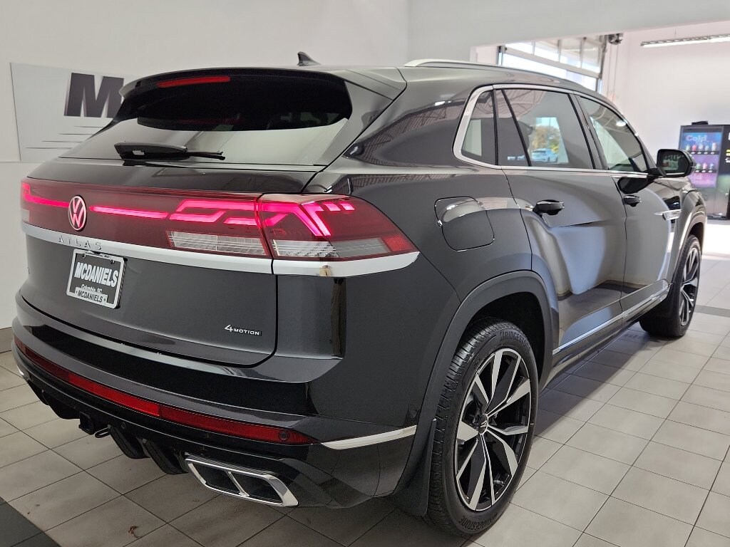 New 2026 Volkswagen Atlas Cross Sport 2.0T SEL Premium R-Line SUV