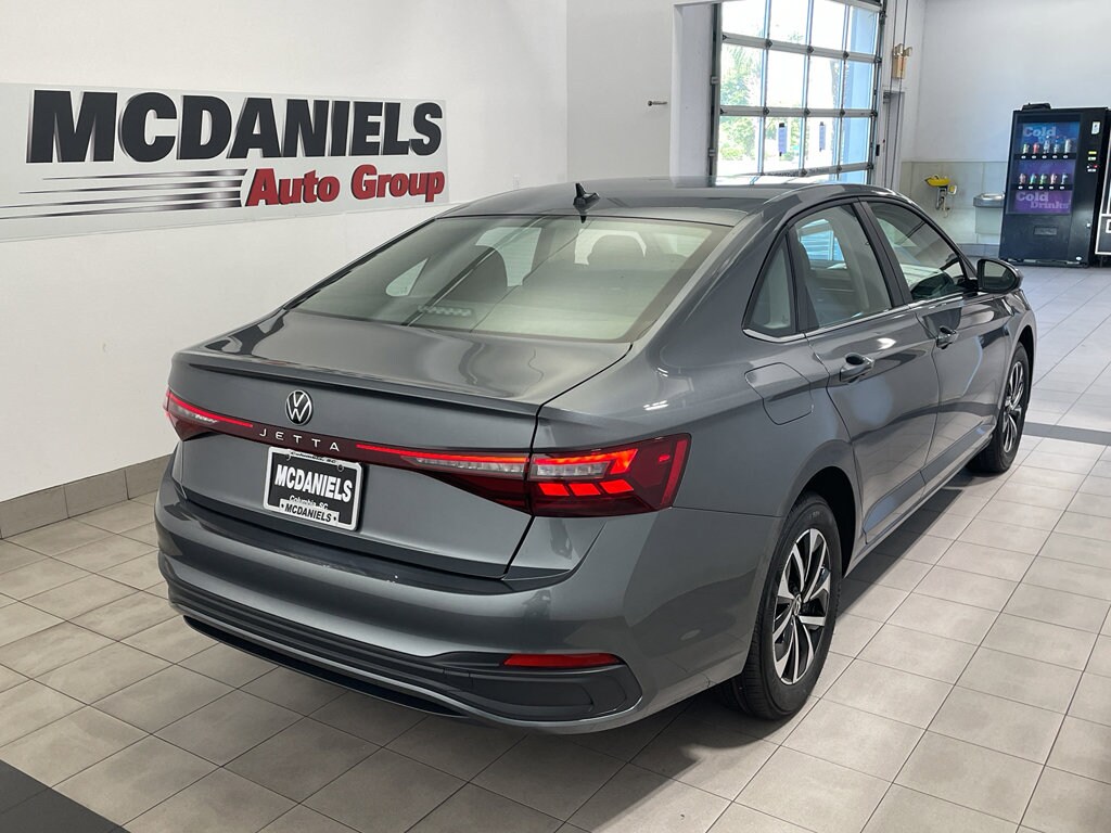 2025 Volkswagen Jetta 1.5T S photo 4