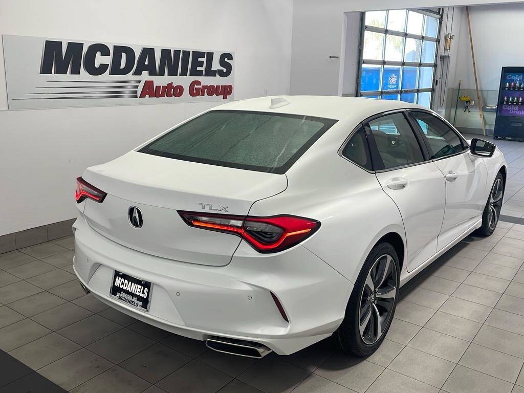 2025 Acura TLX Technology photo 4