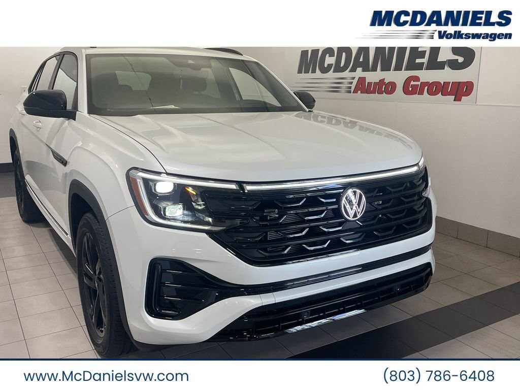 New 2026 Volkswagen Atlas Cross Sport 2.0T SEL R-Line Black 2.0T SEL R-Line Black 4MOTION