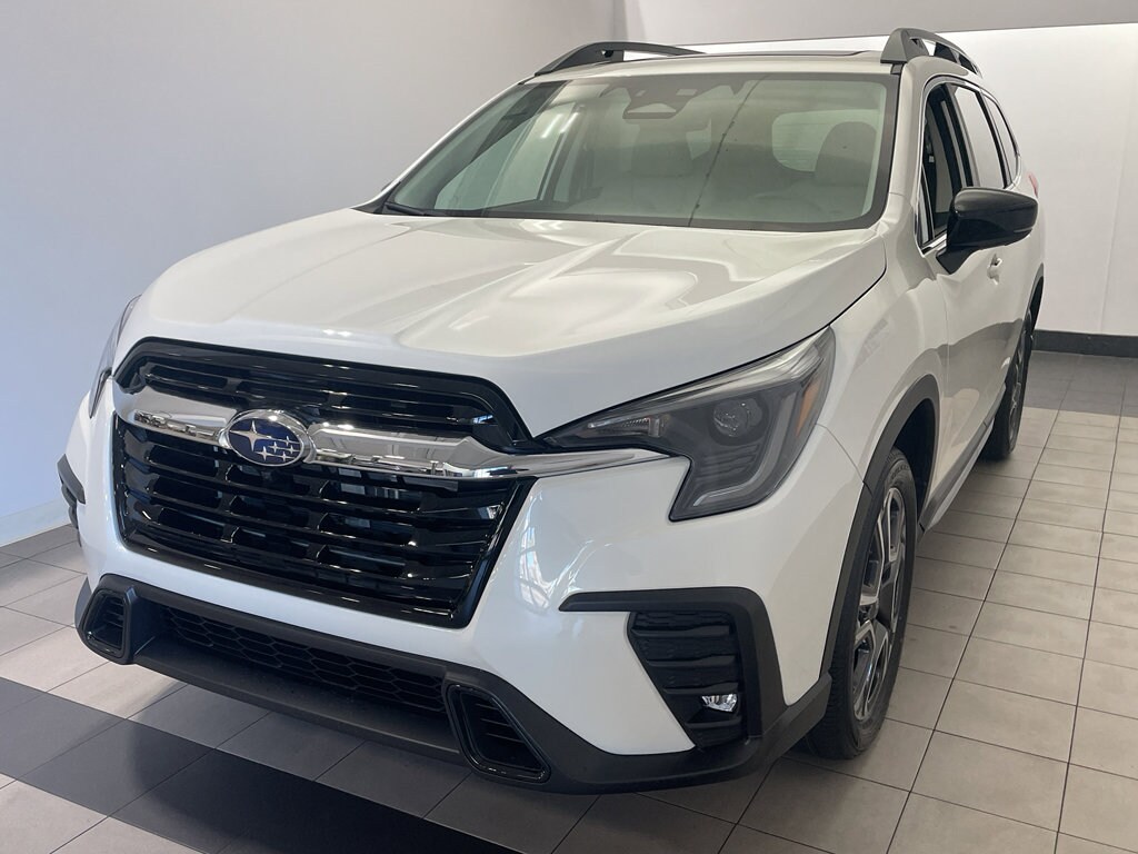 2026 Subaru Ascent Limited photo 2